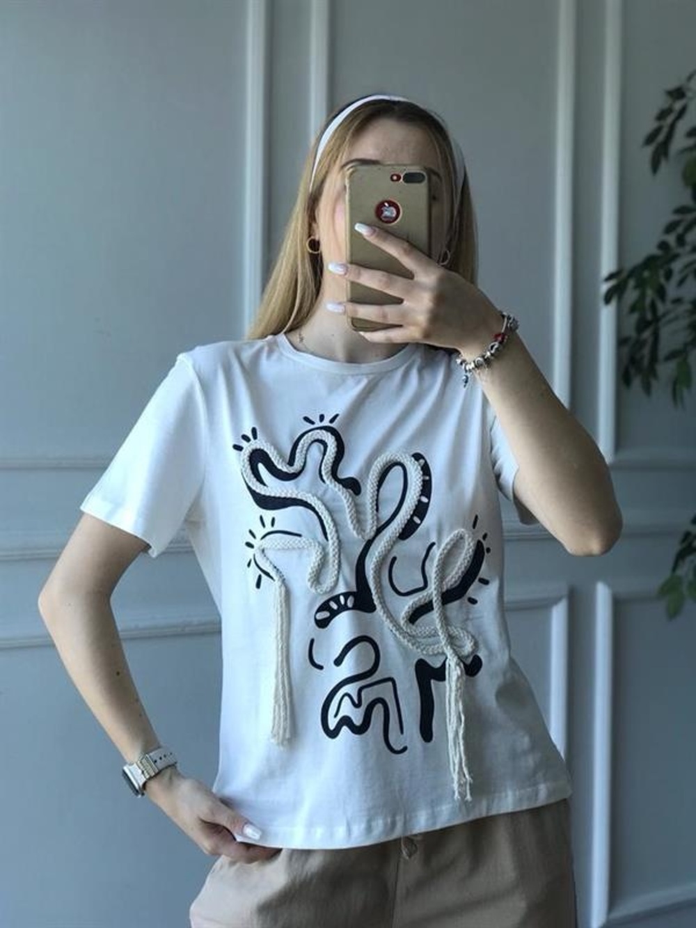 Zara Cotton Tee with Abstract Rope Design - Picture 2 of 8